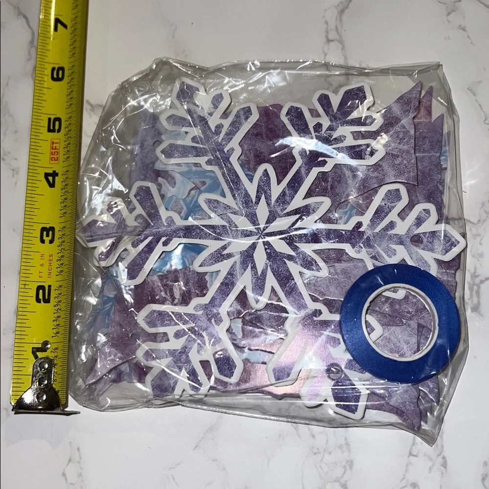 NIB 3pc 5th birthday girl snowflake party decorations and candle and cake sign